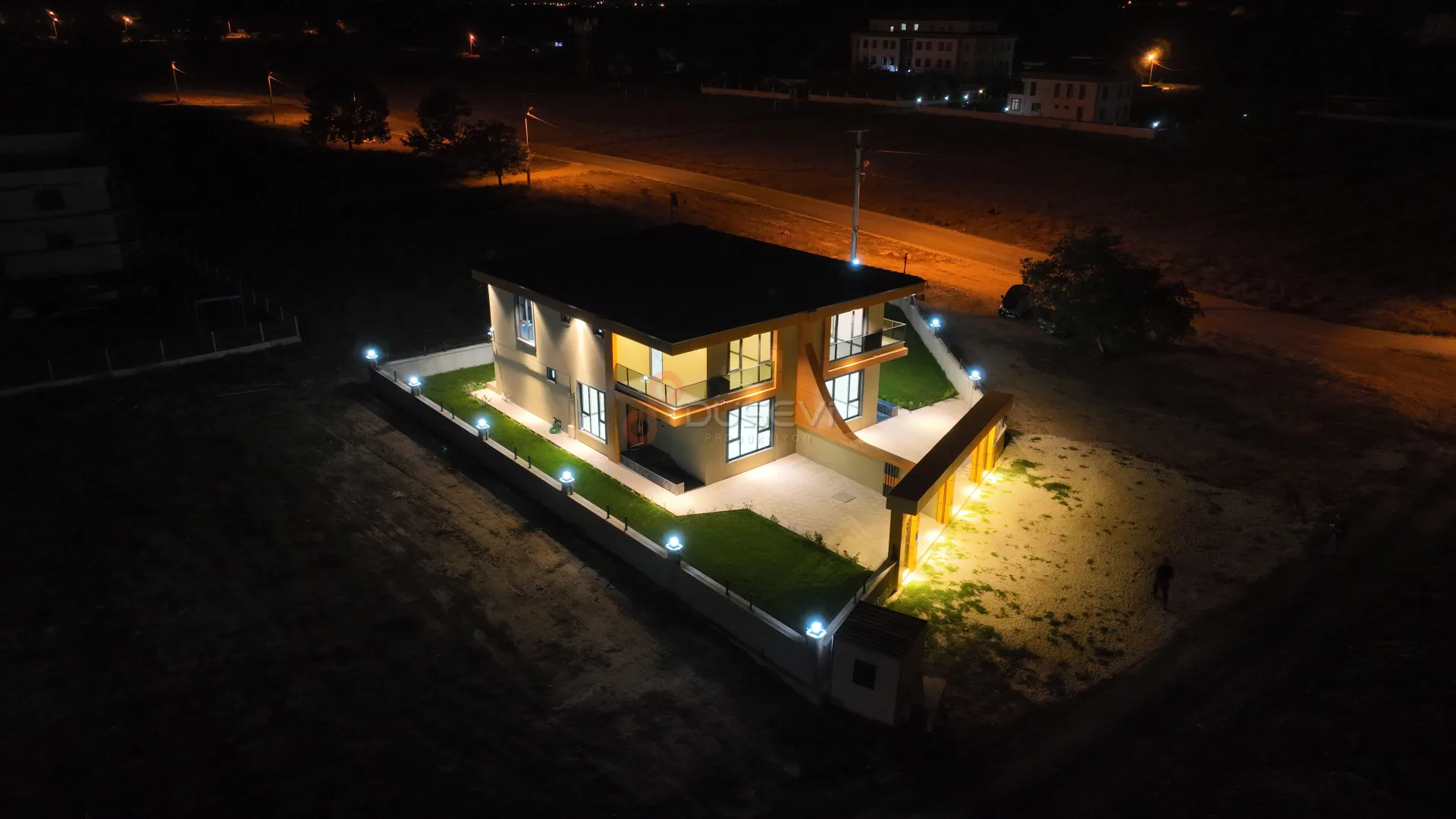 Tekirdağ Lüks Villa Gece Çekimi | Profesyonel Mimari Drone Fotoğrafçılığı - 3