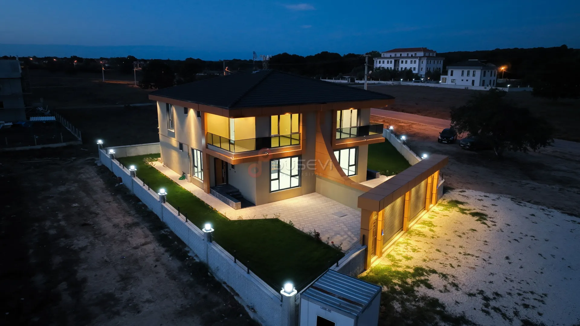 Tekirdağ Lüks Villa Gece Çekimi | Profesyonel Mimari Drone Fotoğrafçılığı - 4