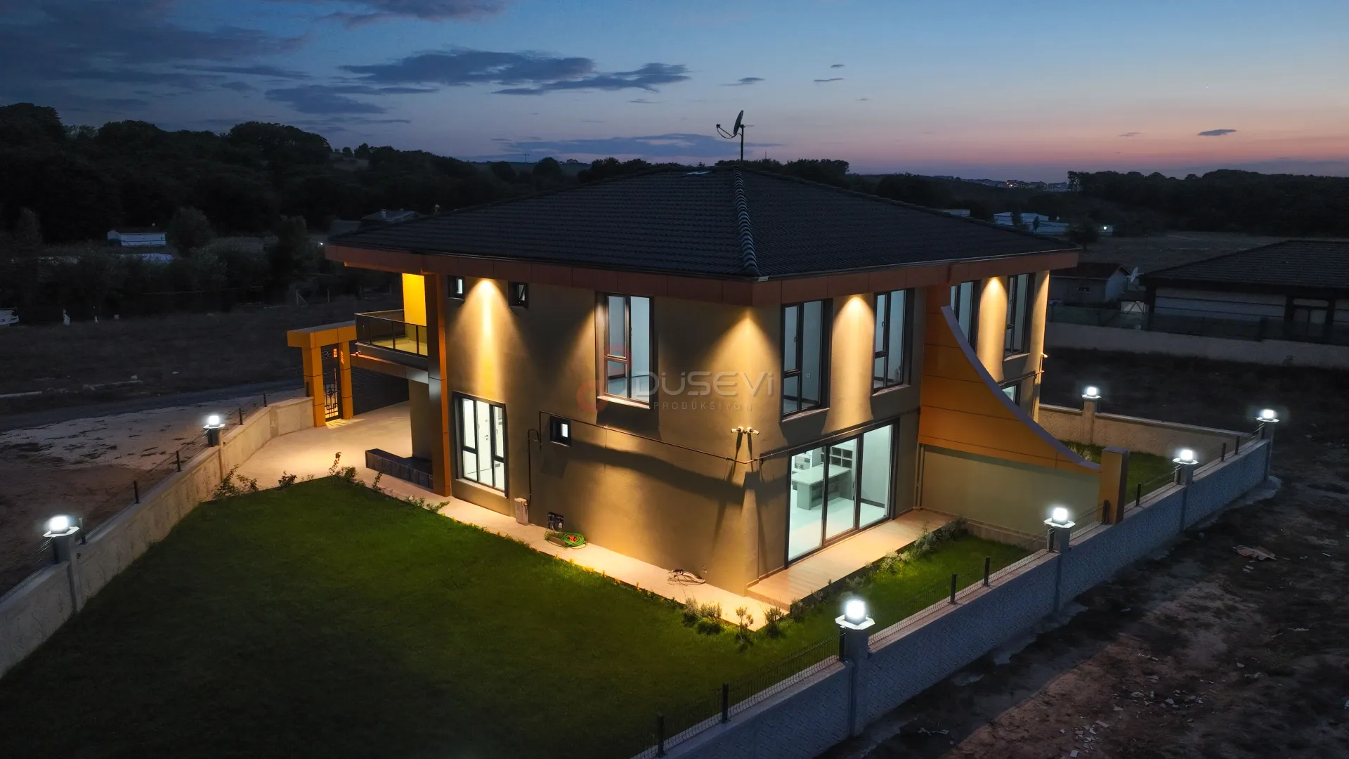 Tekirdağ Lüks Villa Gece Çekimi | Profesyonel Mimari Drone Fotoğrafçılığı - 7